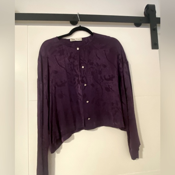 ⚫️ Zara ⚫️ Jaquard blouse - size medium - Picture 2 of 2